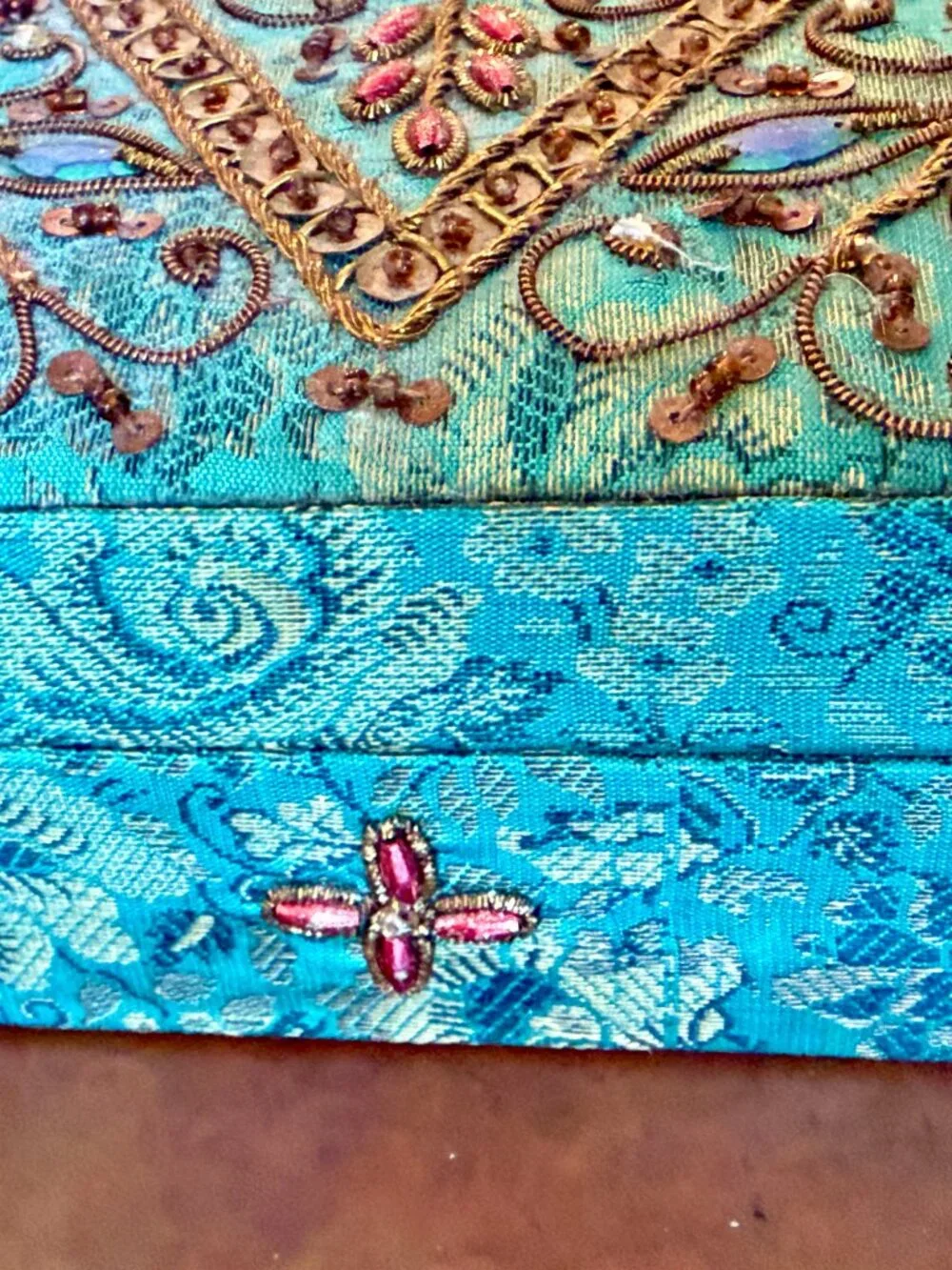 Turquoise Beaded Embroidered Jewelry Box Mirror Trinket Case 7.5 x 5 x 2.5